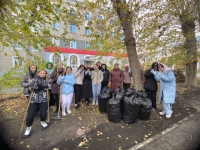 МЫ ПОМОГАЕМ ДЕЛАТЬ ГОРОД ЧИЩЕ