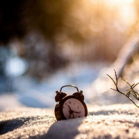 ПУСТЬ ВРЕМЯ ЧУДЕС НЕ ЗАКАНЧИВАЕТСЯ